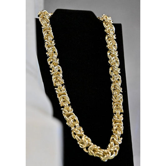 Woven Circle Choker Necklace